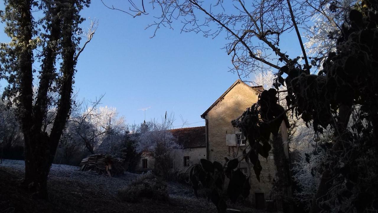 Bed and Breakfast Domaine Pastel Besson Esterno foto